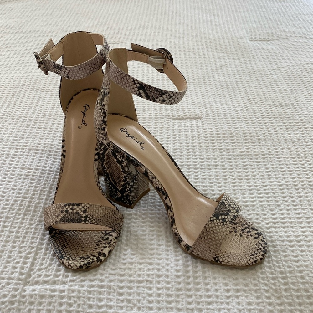 Faux Snake 🐍 Skin Heels 👠